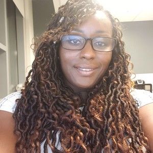 Meet your Posher, Linda